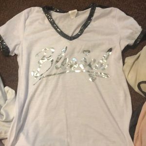 White cute shint shirt